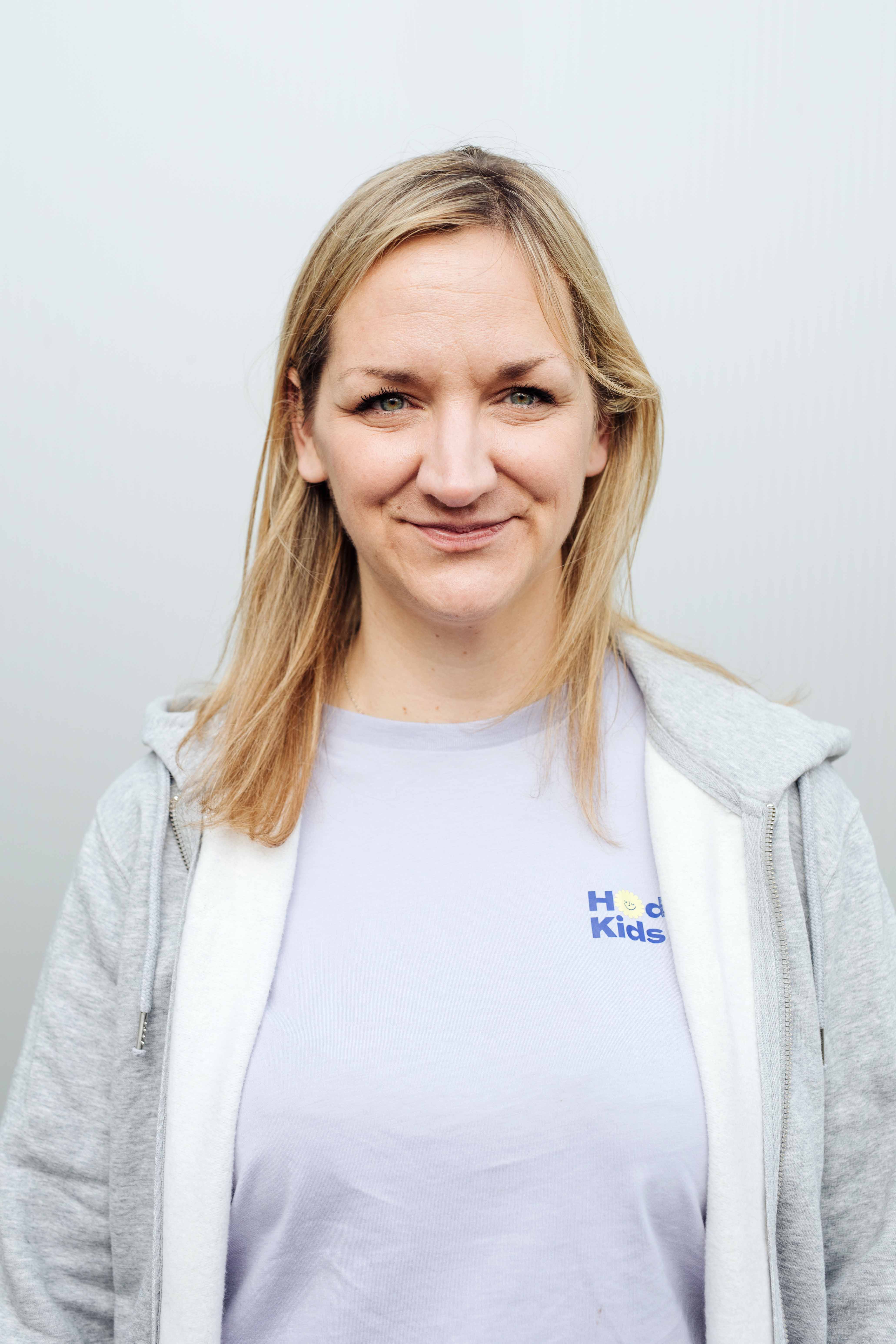 Portraifoto von Yvonne, Lotsin pädiatrie bei Hodey Kids.