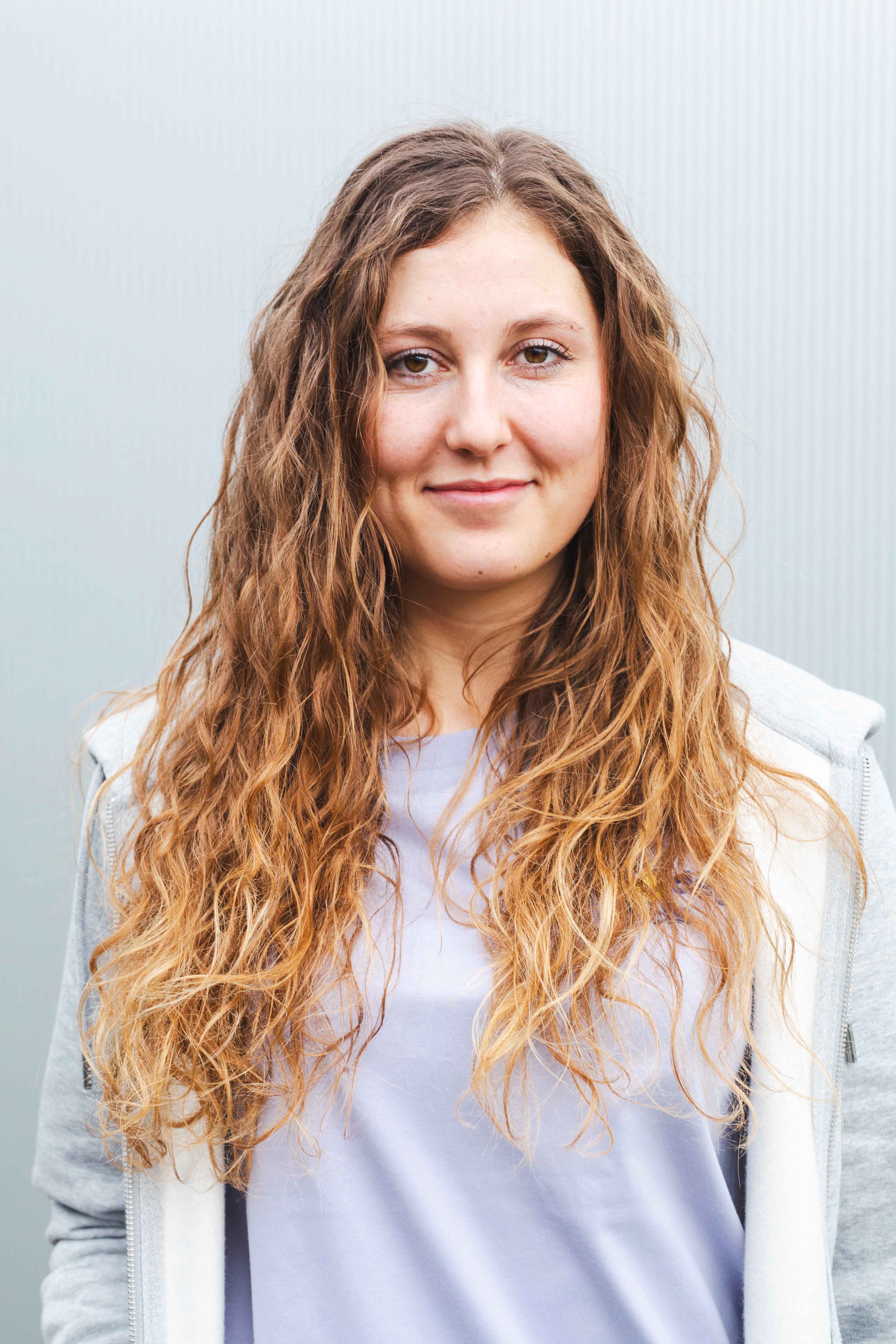 Portraitfoto von Kathrin, Orthop&auml;dietechnik-Mechanikerin.