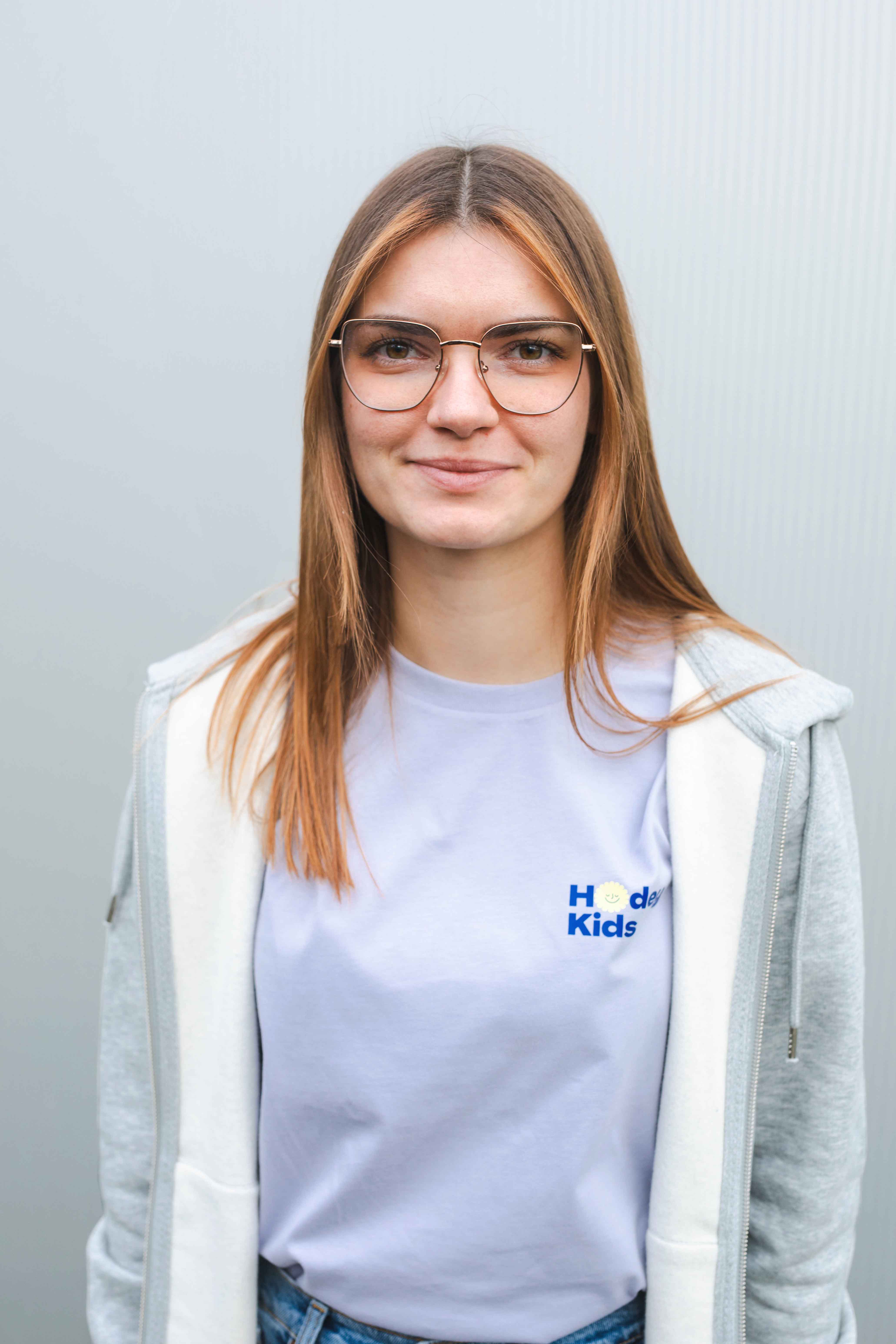 Portraitfoto von Yvonne, Orthopädietechnik-Mechanikerin.